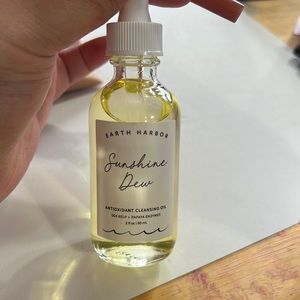 Earth harbor cleansing oil